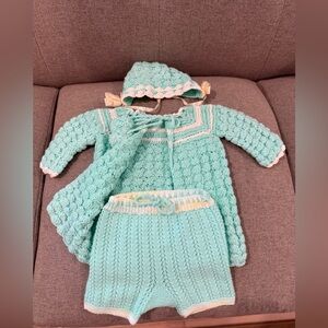 Vintage 1986 Hand Knit Baby Layette Set – Mint Green 3 Piece Outfit